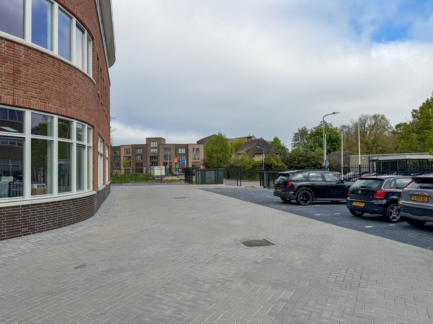 Bekijk foto 3 van Nijverheidslaan 2-B8