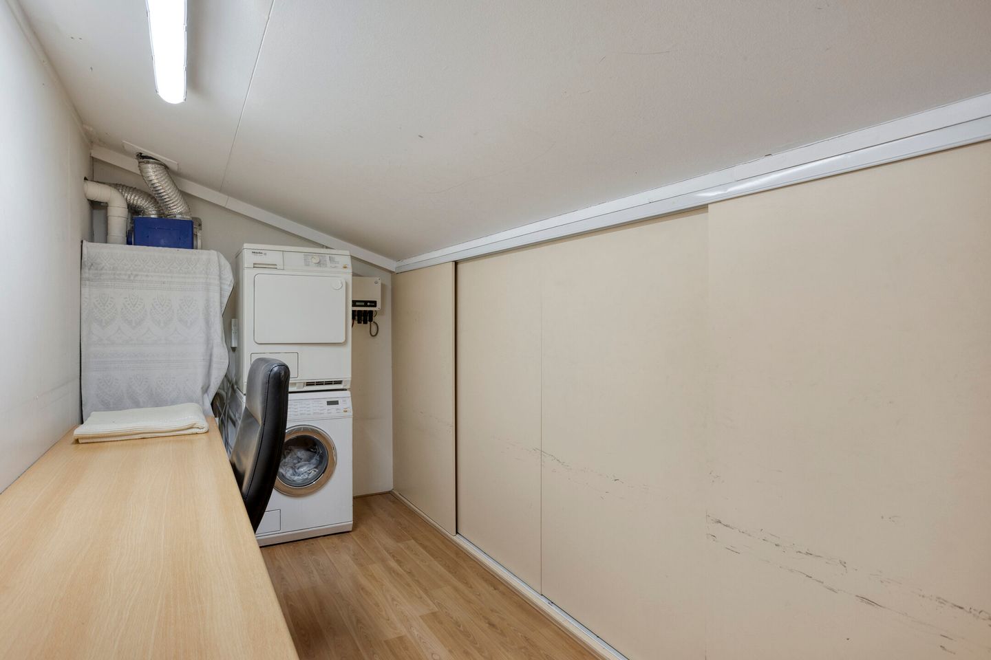 Photo 34 of Aletta Jacobstuin 25