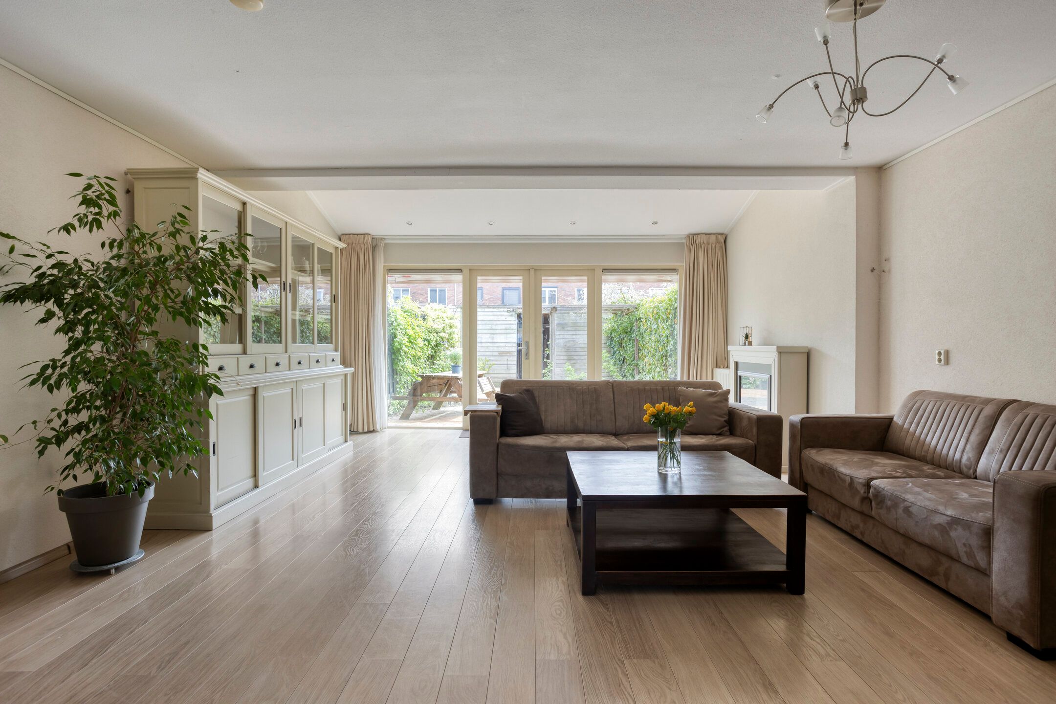 Photo 12 of Aletta Jacobstuin 25