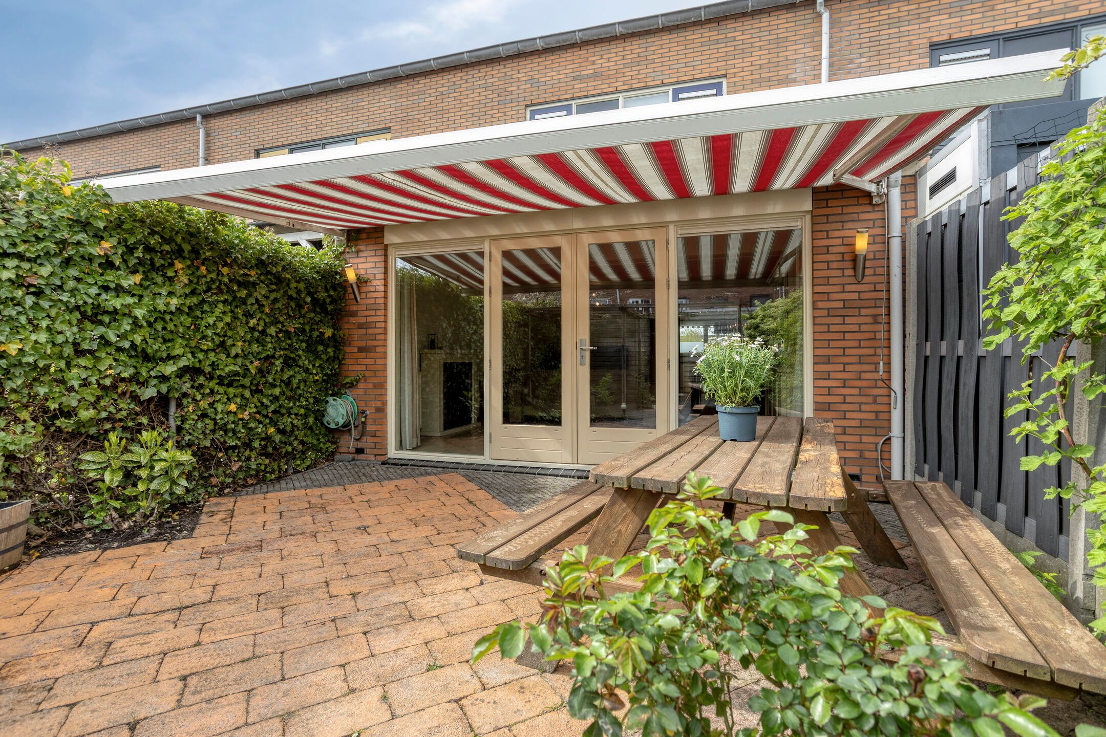 Photo 42 of Aletta Jacobstuin 25