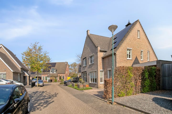 Foto 2 van Leeuwebek 12