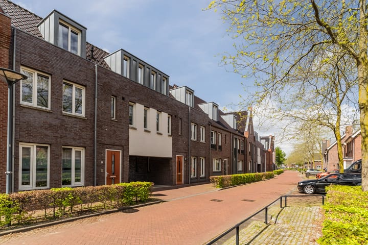 Foto 2 van Peellandstraat 6