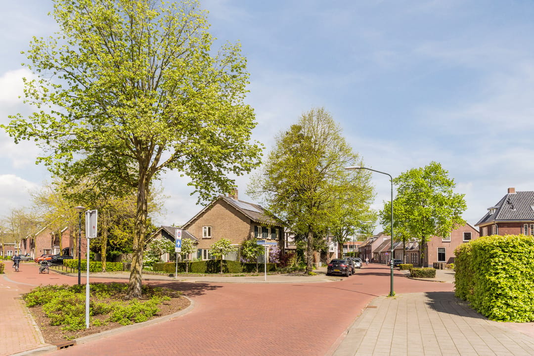 Photo 32 of Peellandstraat 6