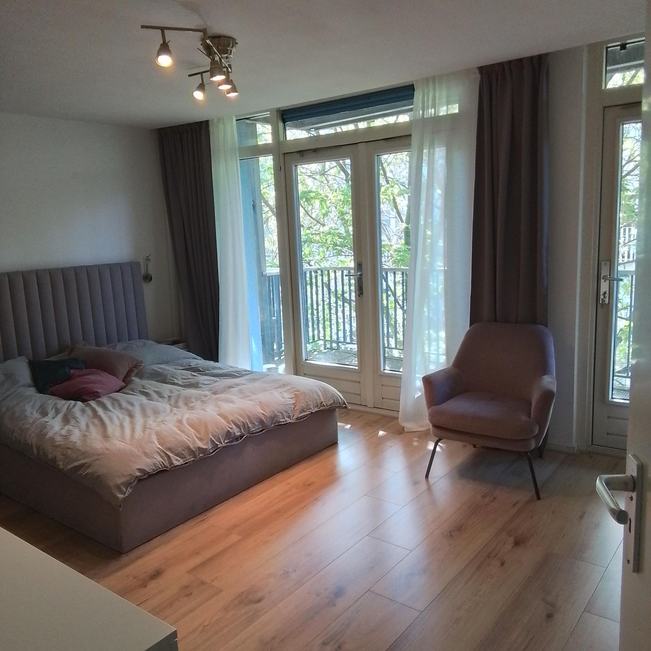 Foto 9 van Derde Oosterparkstraat 76-D