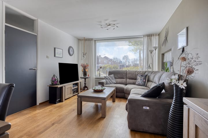 Foto 2 van Azaleastraat 25