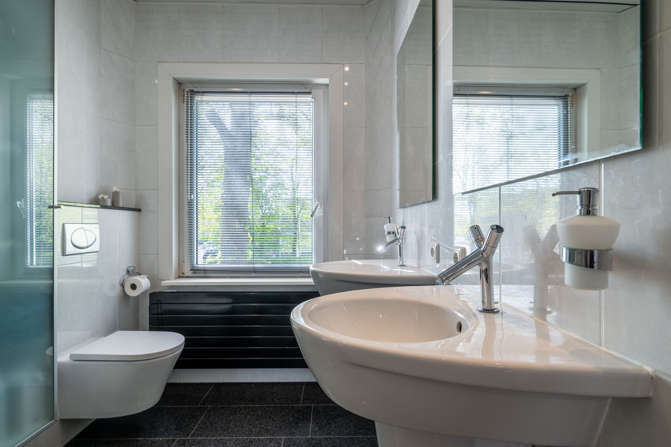 Foto 15 van Tongerseweg 104