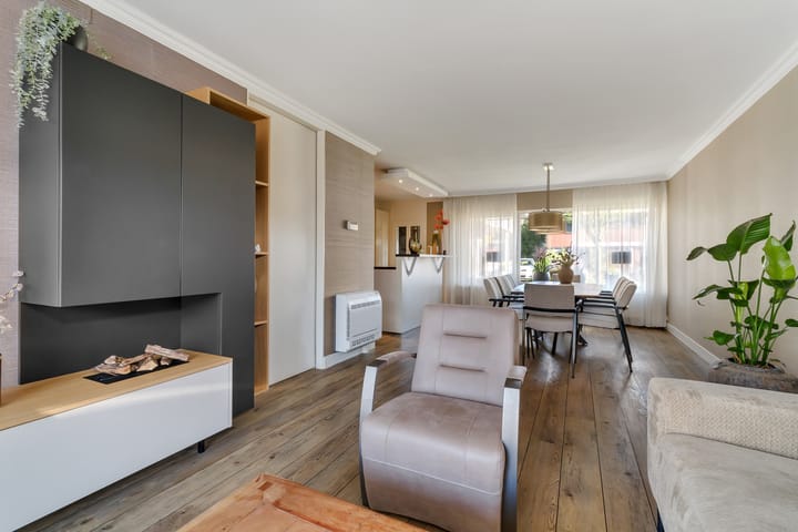 Foto 4 van Straussstraat 24
