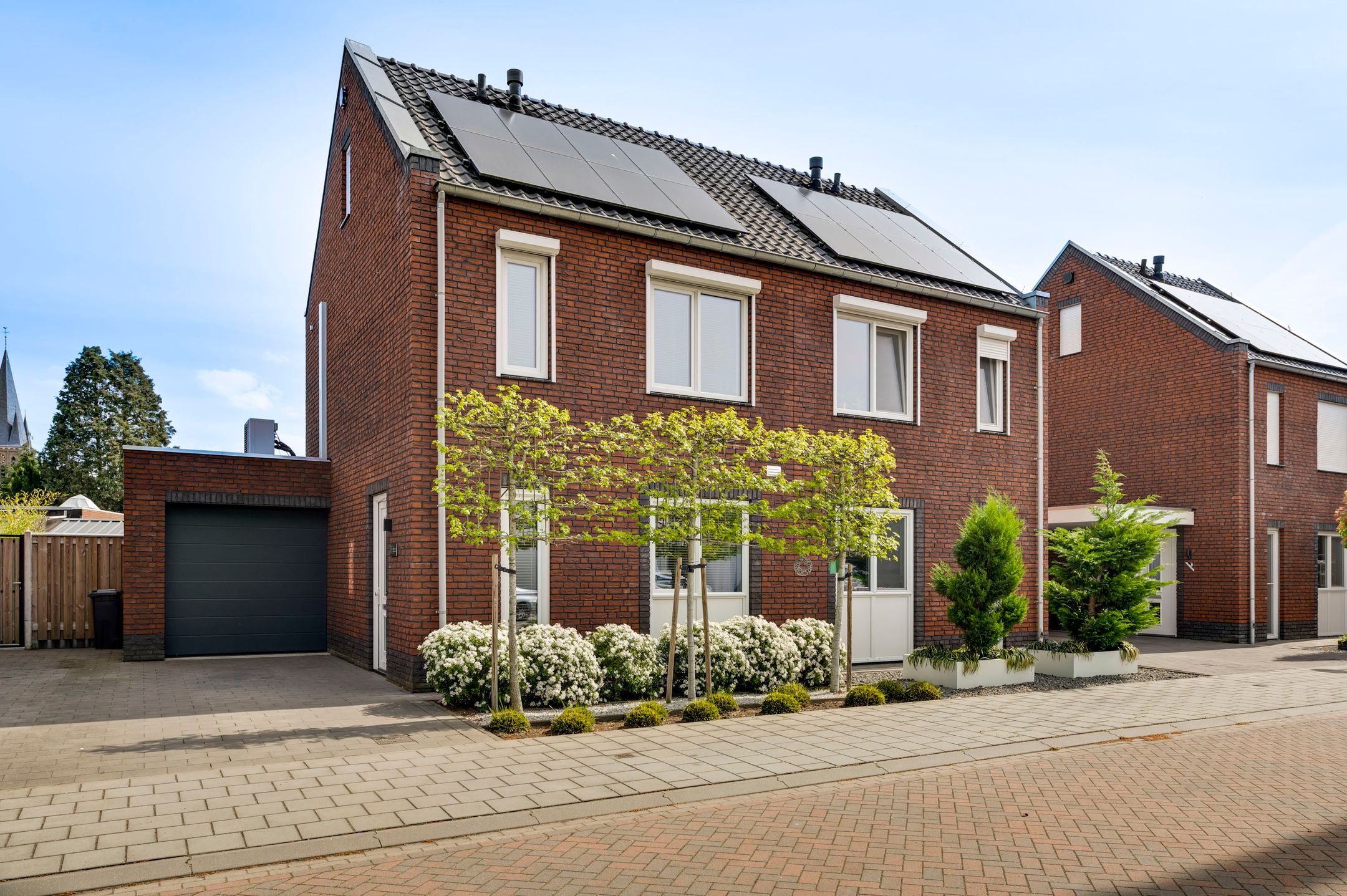 Tempelshof 12 