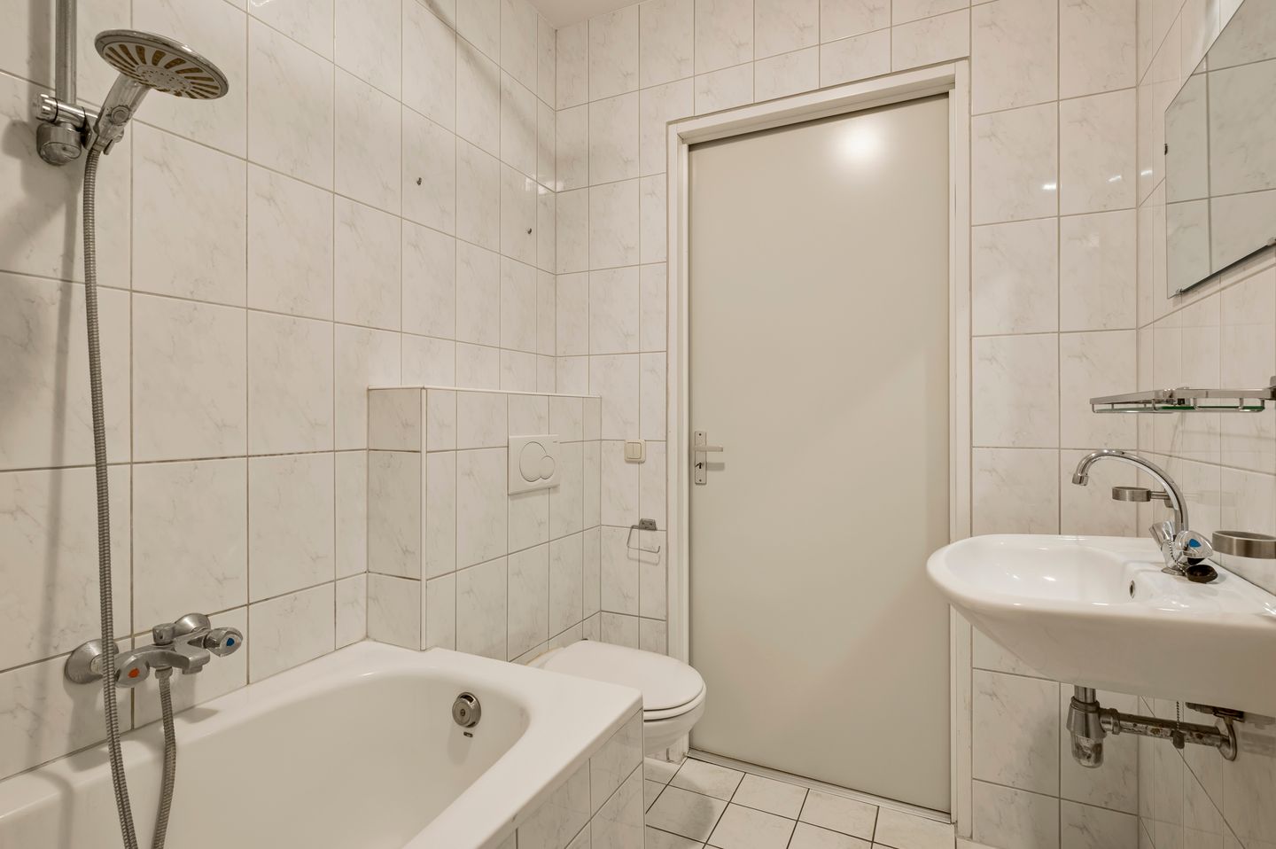 Photo 20 of Minderbroederssingel 23-B