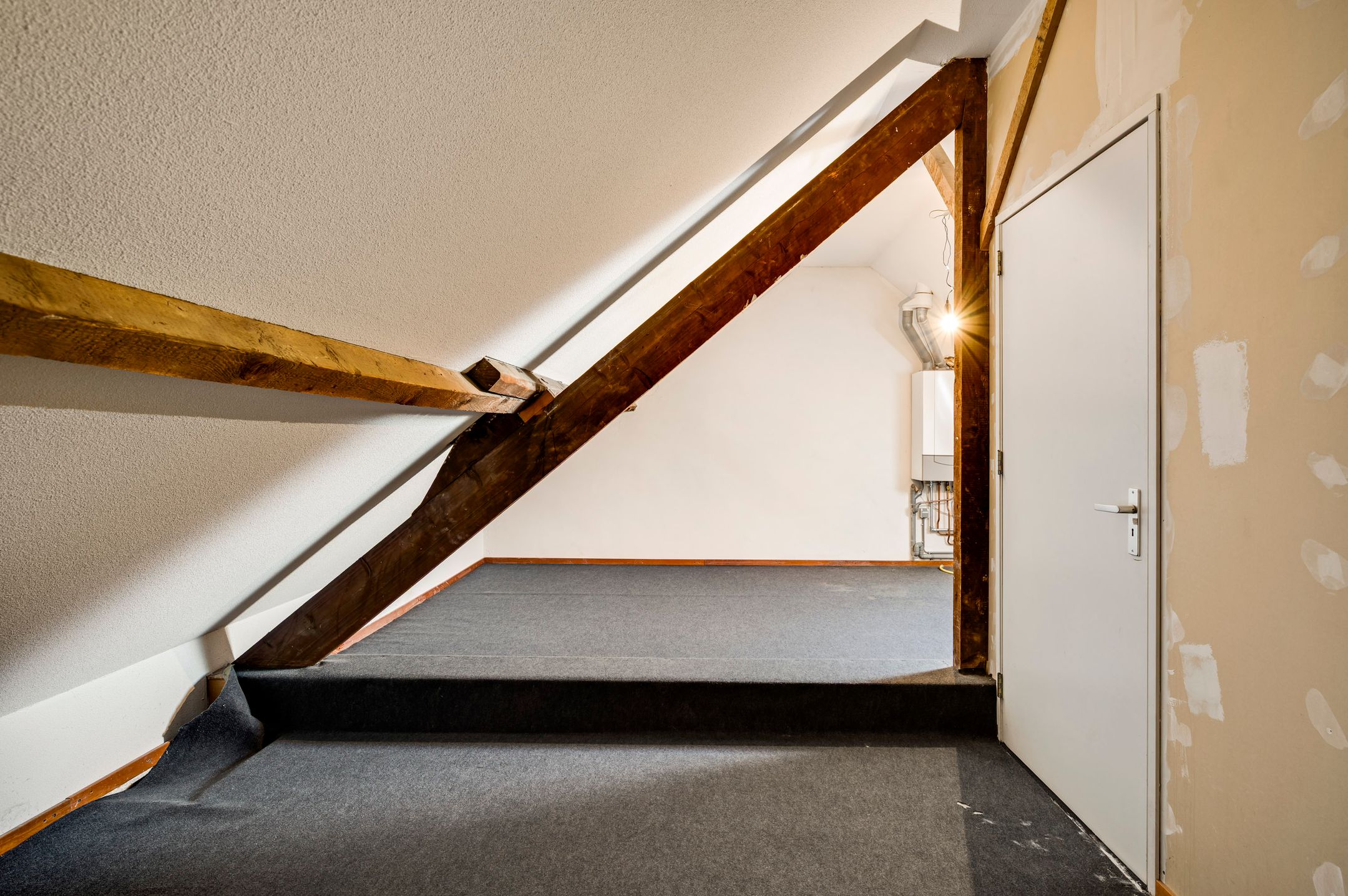 Photo 24 of Minderbroederssingel 23-B