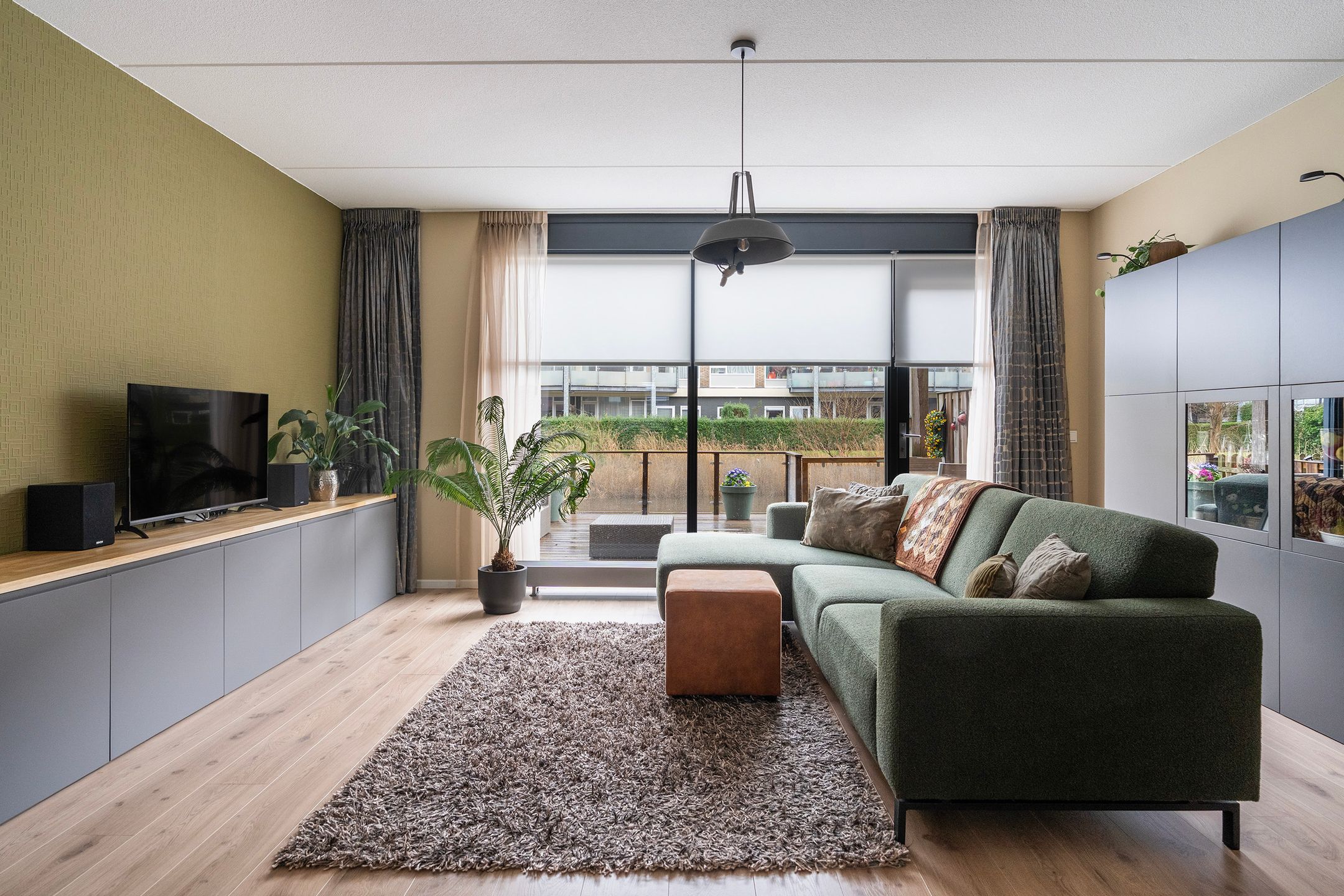 Modern terraced home with private dock on open waterway — 18
