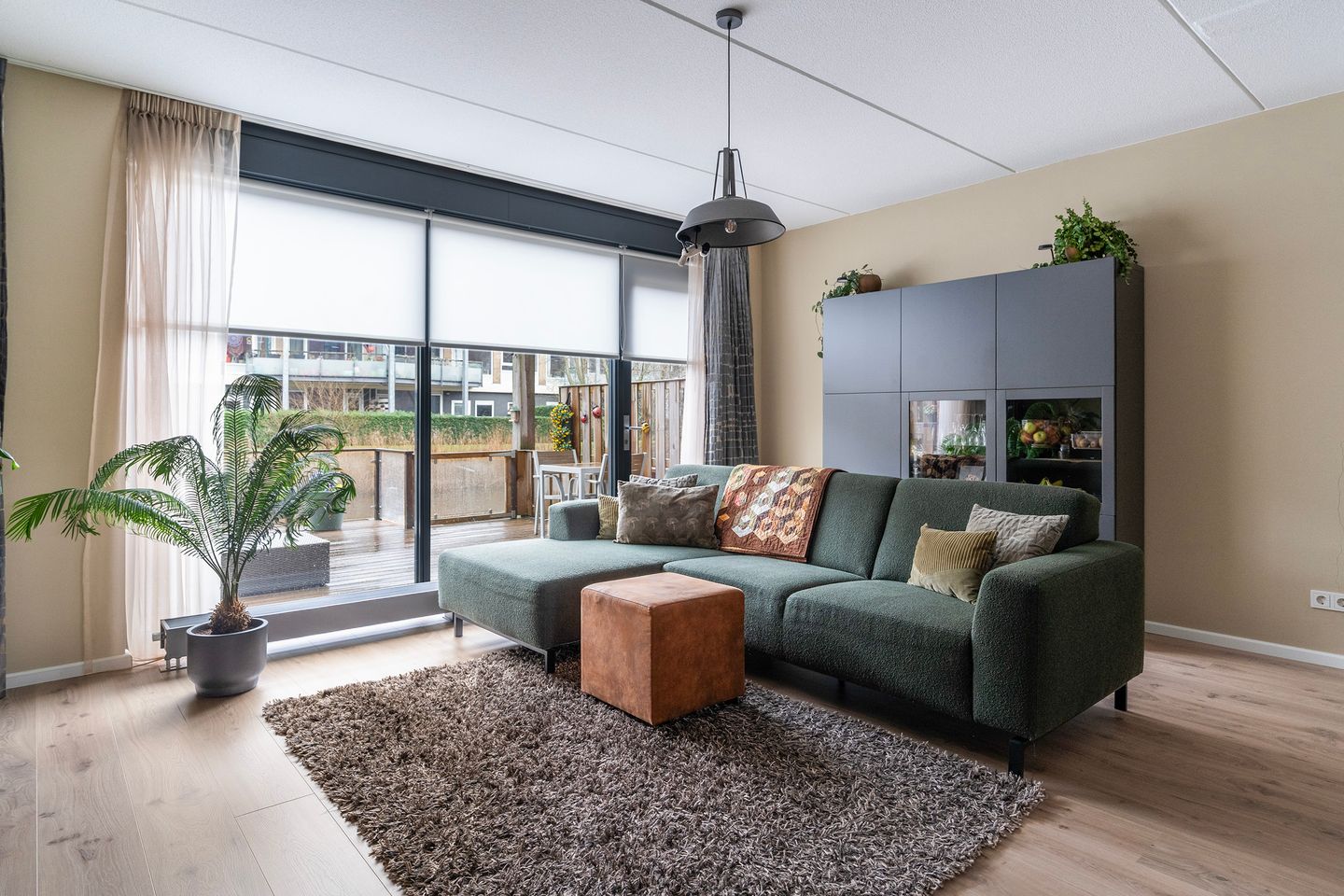 Modern terraced home with private dock on open waterway — 19