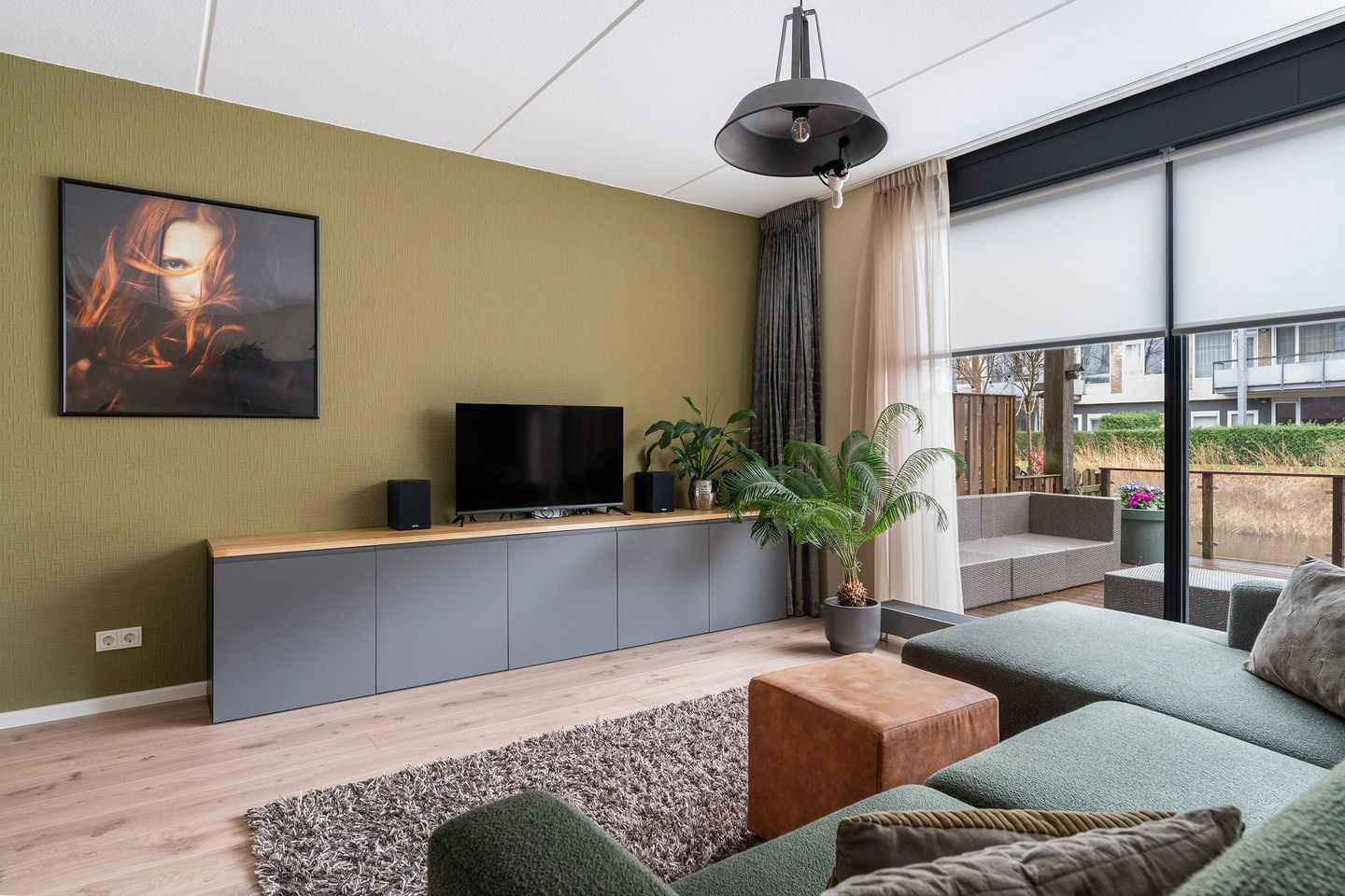 Modern terraced home with private dock on open waterway — 20