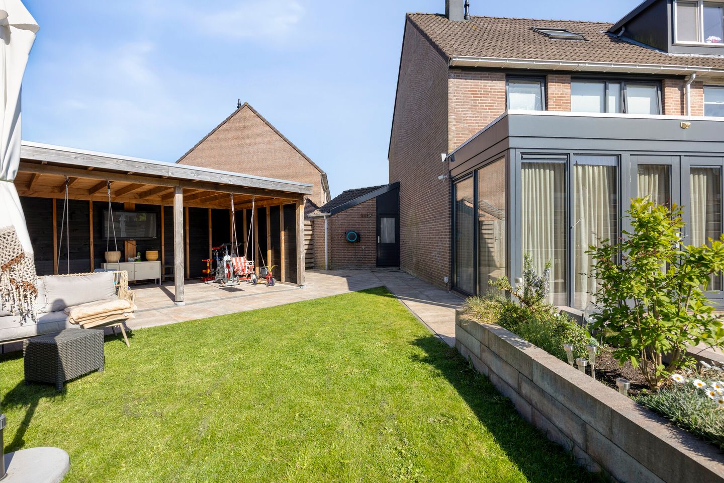 Photo 25 of Grift 23