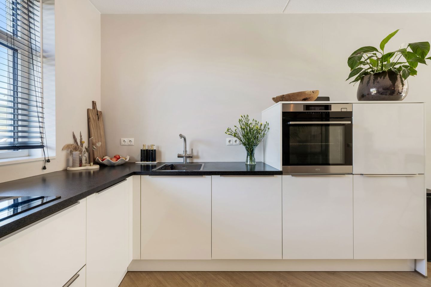 Photo 14 of Houtblazersstraat 17