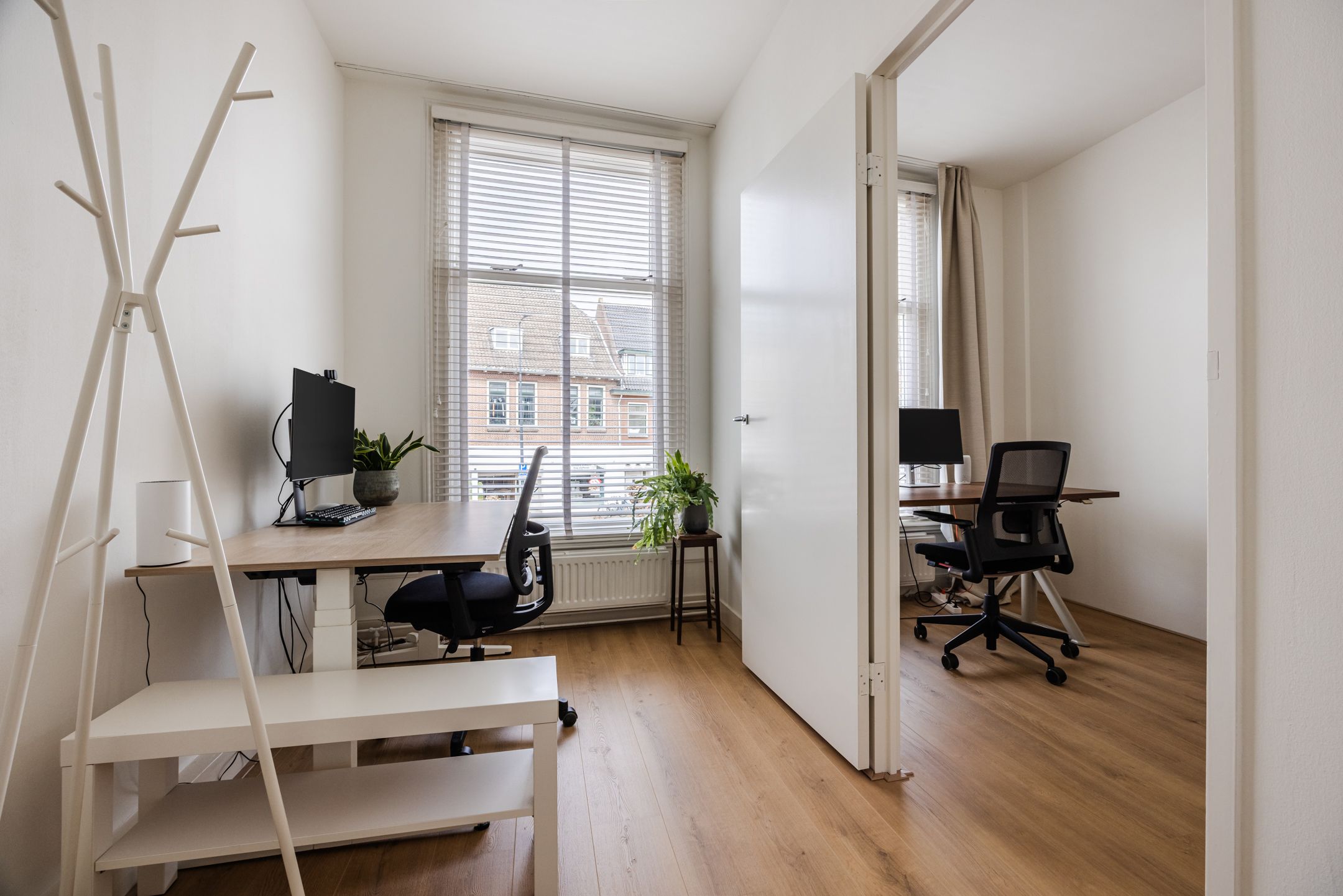 Turnkey Character Home with Sunny South-Facing Garden in Leiden — 18