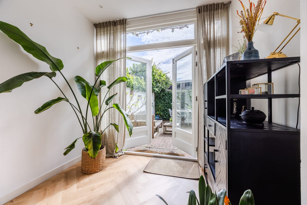 Turnkey Character Home with Sunny South-Facing Garden in Leiden — 13