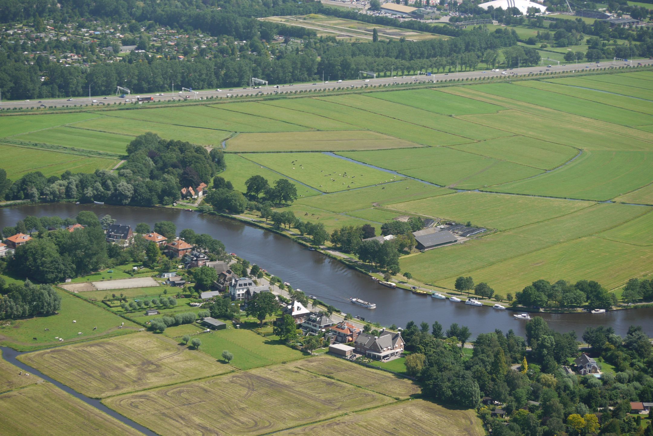 Foto 18 van Amsteldijk Noord 104-B