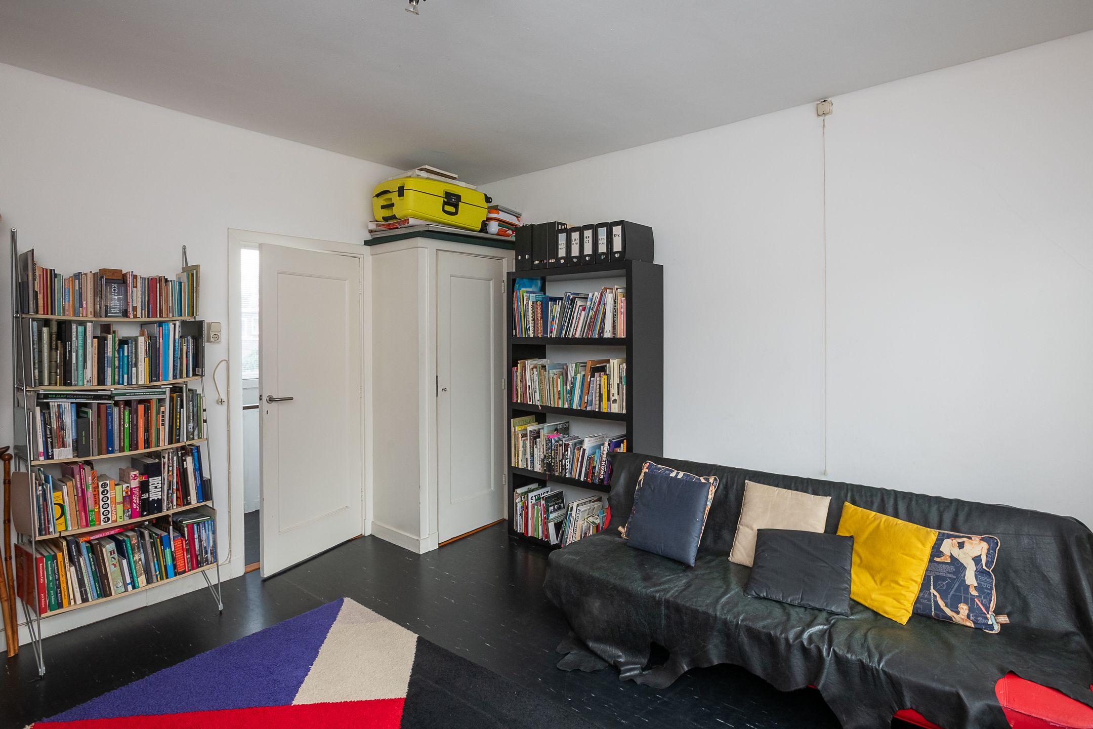Spacious 1930s Upper Apartment with Large Sunny Terrace in Rotterdam Centre-West — 30