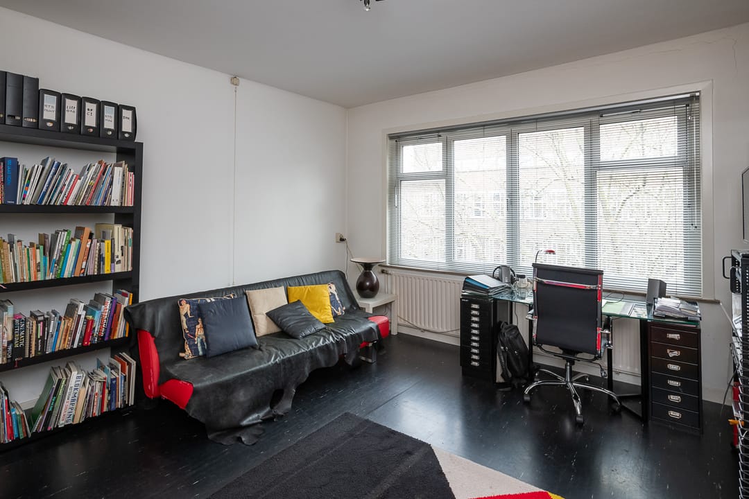 Spacious 1930s Upper Apartment with Large Sunny Terrace in Rotterdam Centre-West — 32
