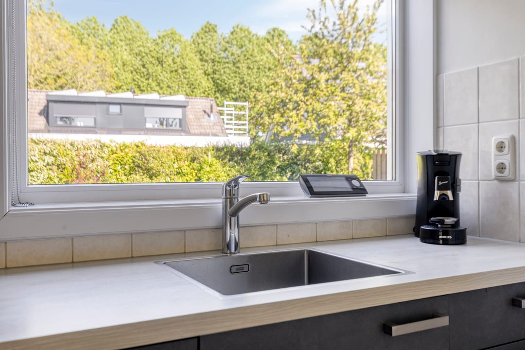 Well-maintained bungalow in peaceful 's-Heer Arendskerke — 17