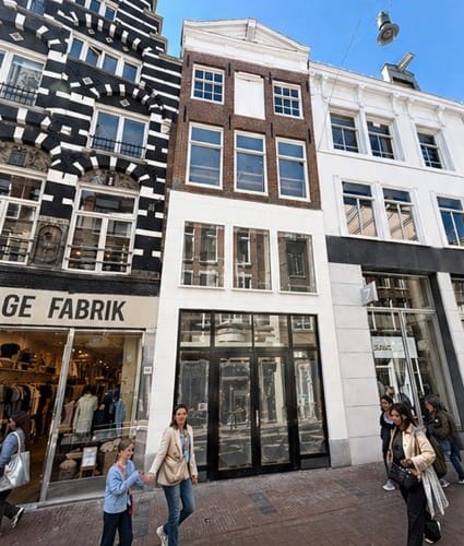 Bekijk foto 2 van Kalverstraat 180