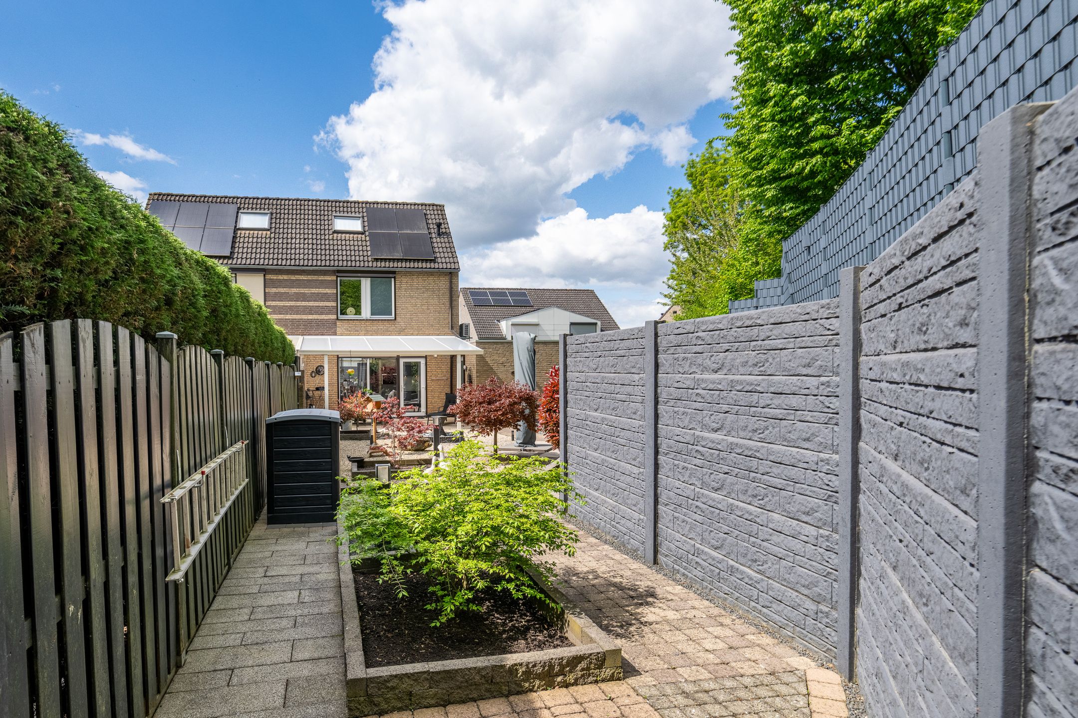Photo 27 of Bloemenstraat 4