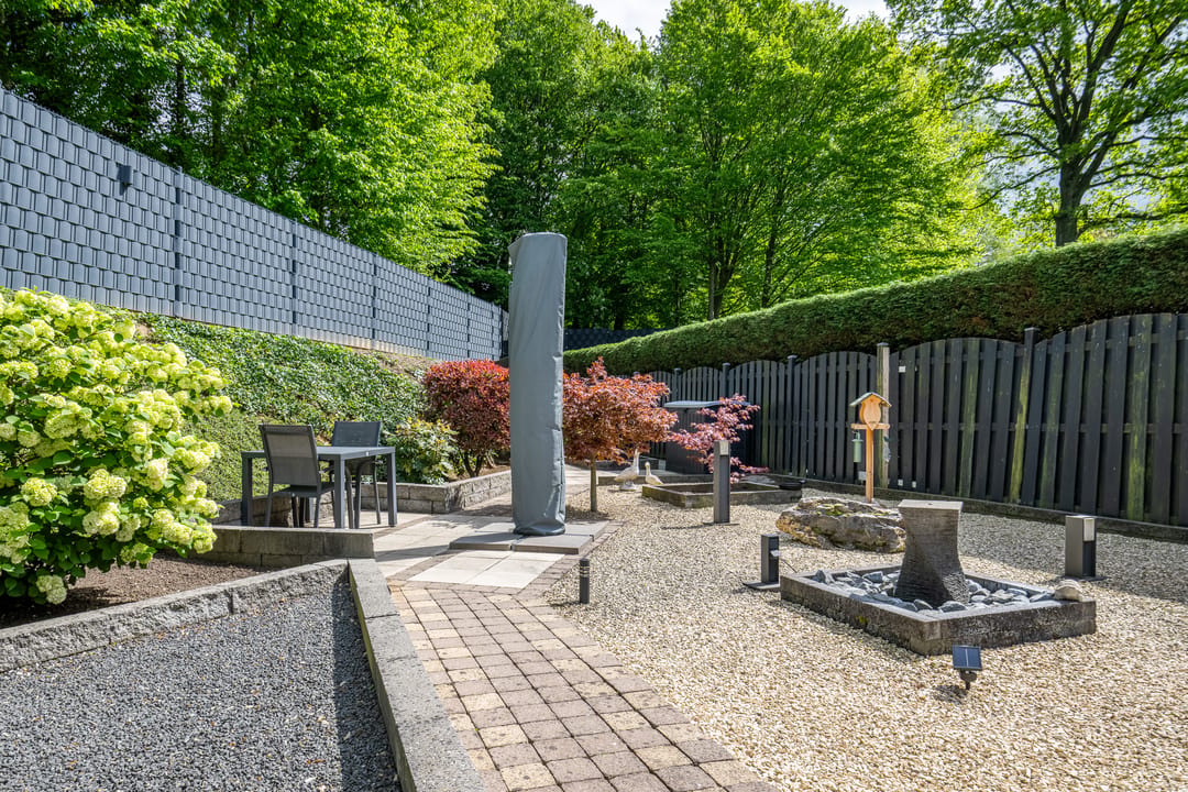 Photo 22 of Bloemenstraat 4