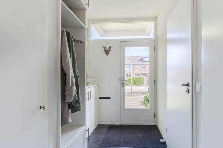 Photo 3 of Van Duyvenvoordelaan 16