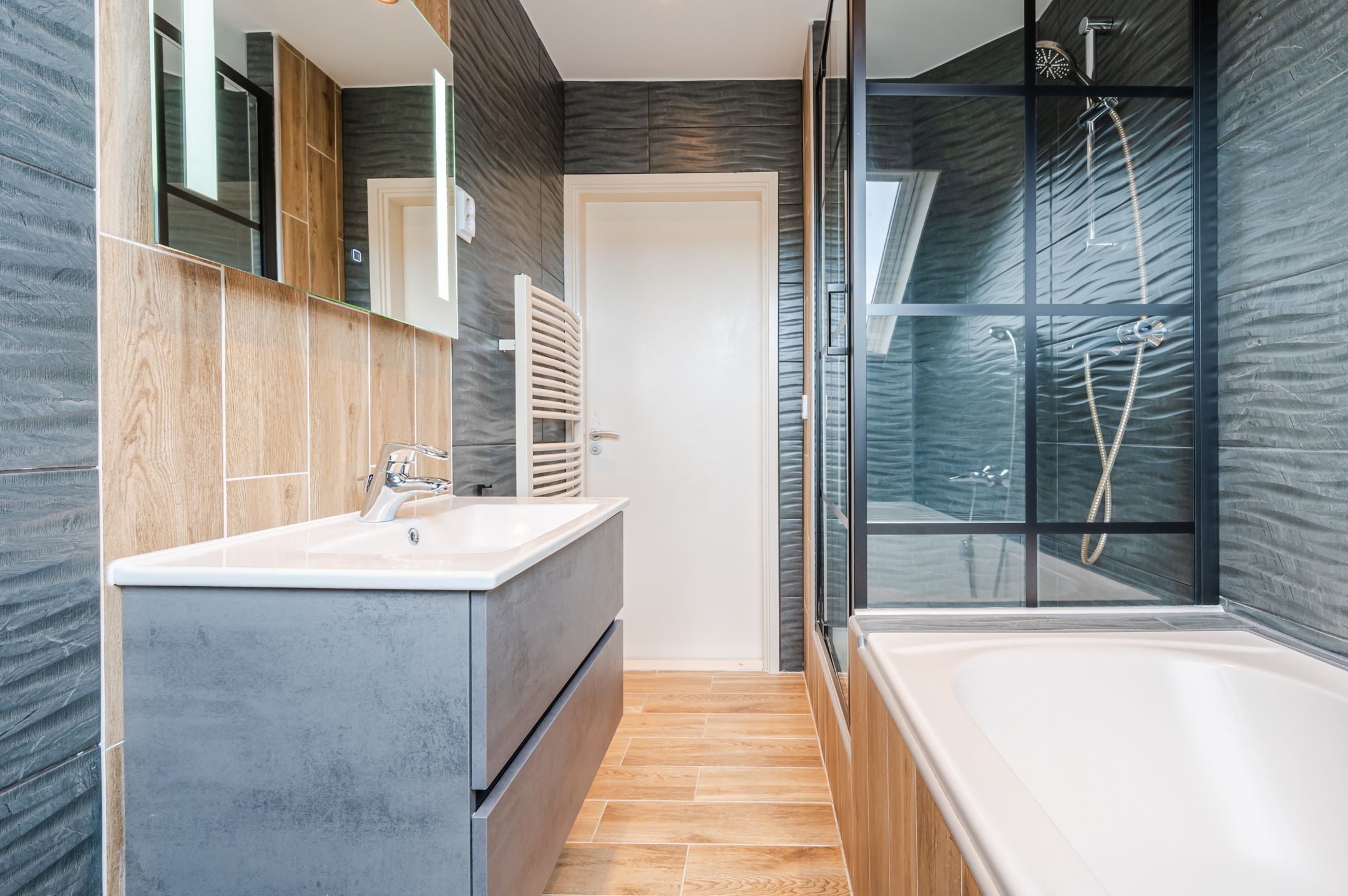 Move-in Ready Family Home with 4 Bedrooms and Covered Terrace in Popular Brouwhuis — 15