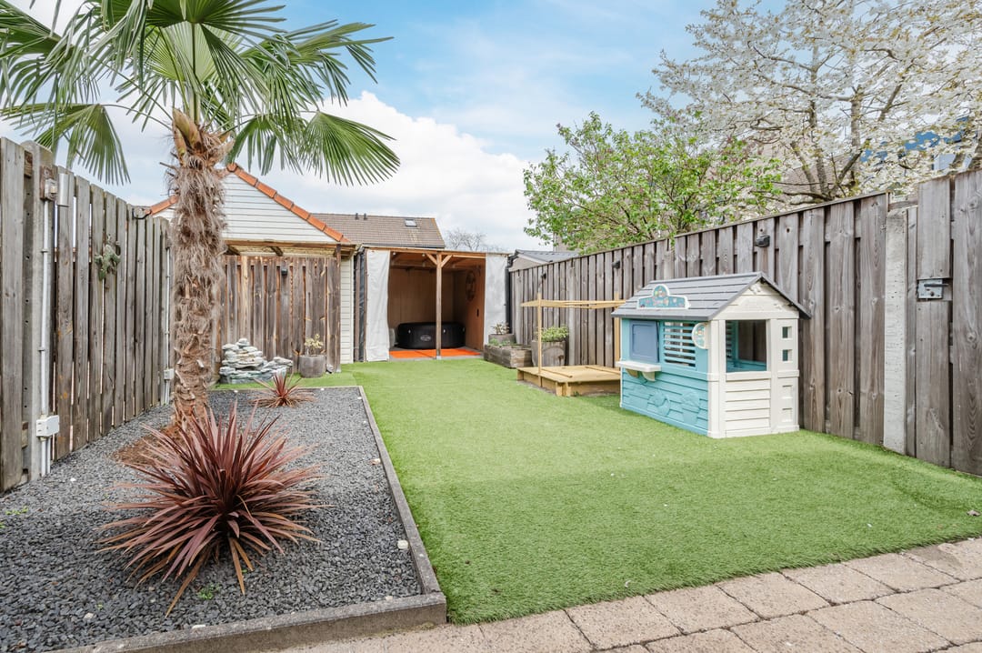 Move-in Ready Family Home with 4 Bedrooms and Covered Terrace in Popular Brouwhuis — 22