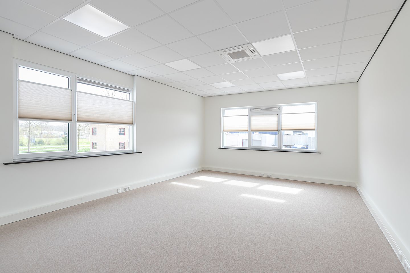 Bekijk foto 1 van Ohmweg 19