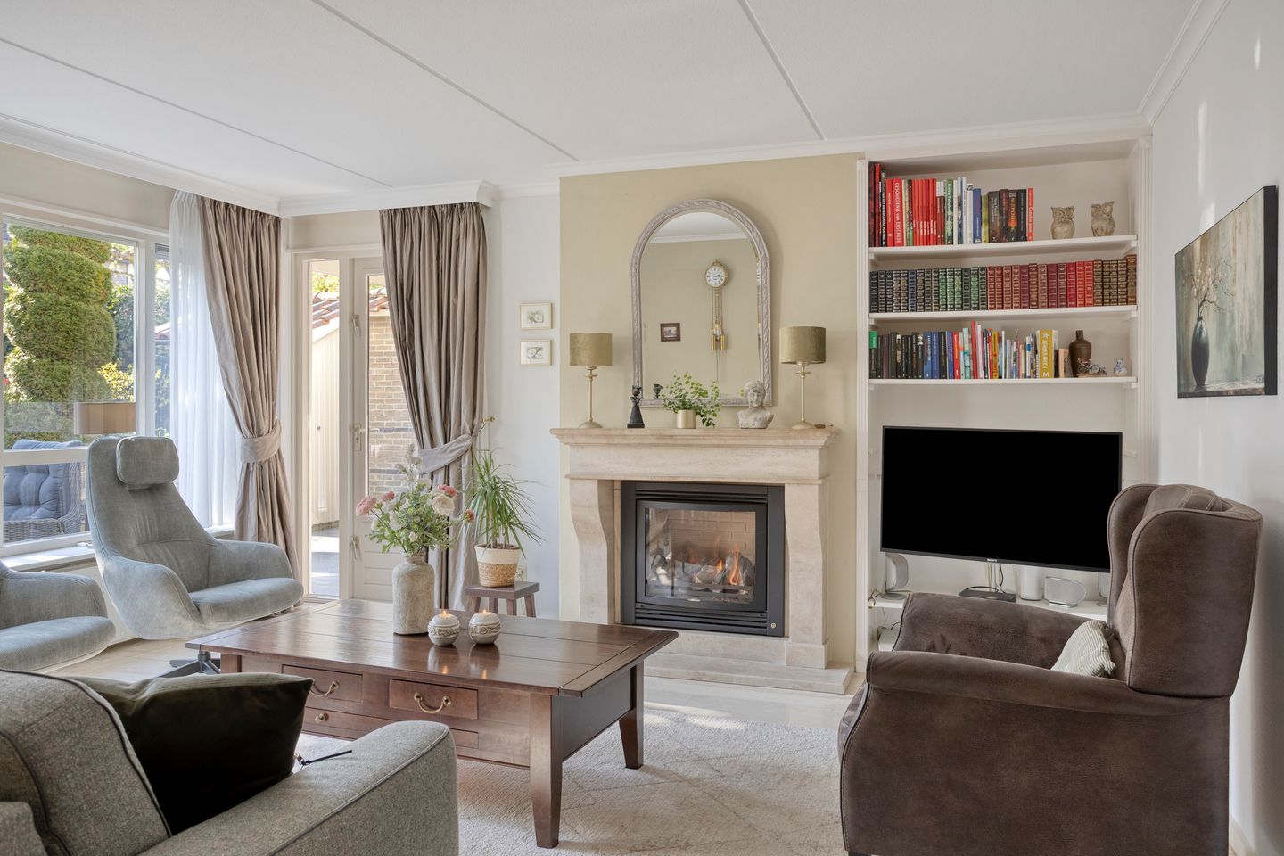 Spacious Family Home with Garage in Quiet Enschede-Noord — 10