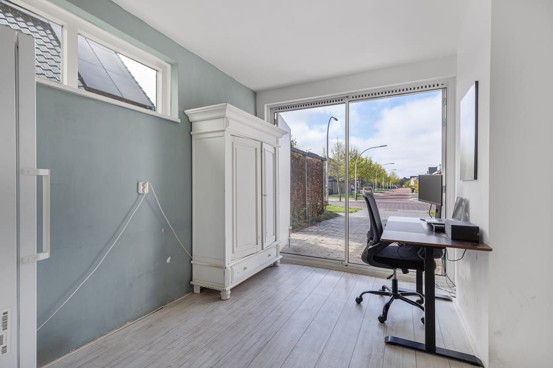 Photo 31 of John Daltonhage 8