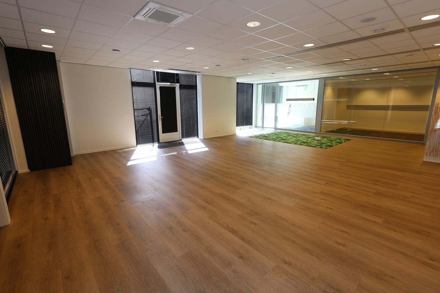 Bekijk foto 4 van Westeinde 2