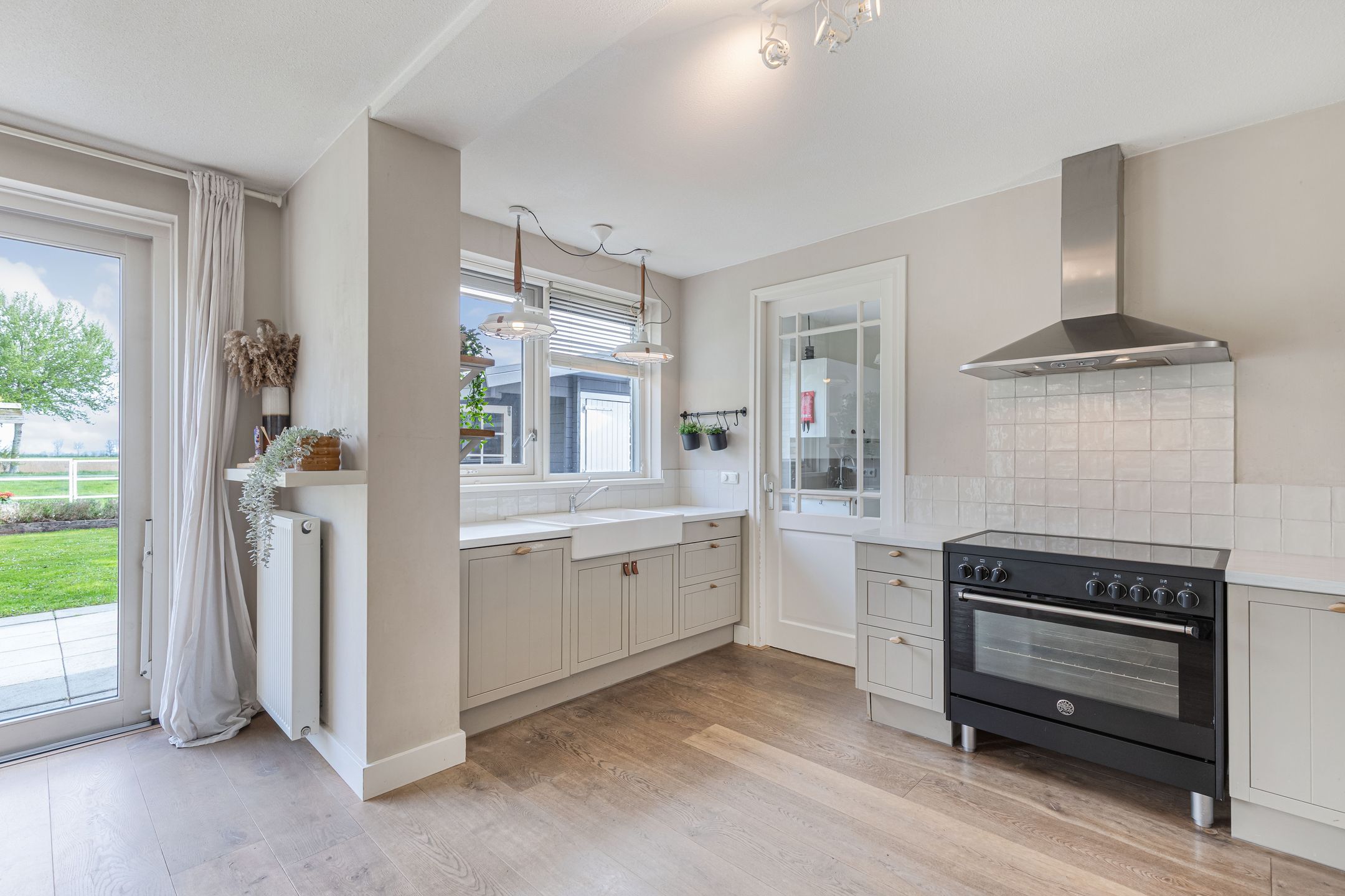 Photo 27 of John Daltonhage 8