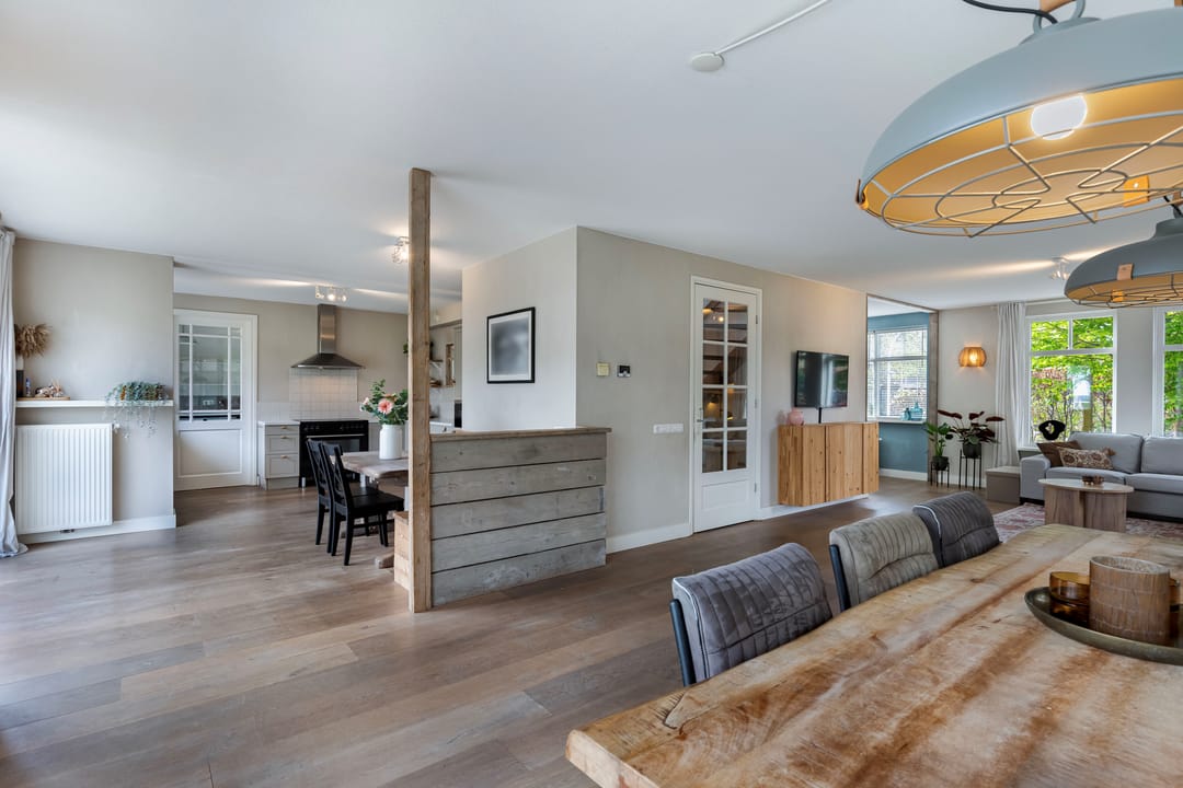 Photo 23 of John Daltonhage 8