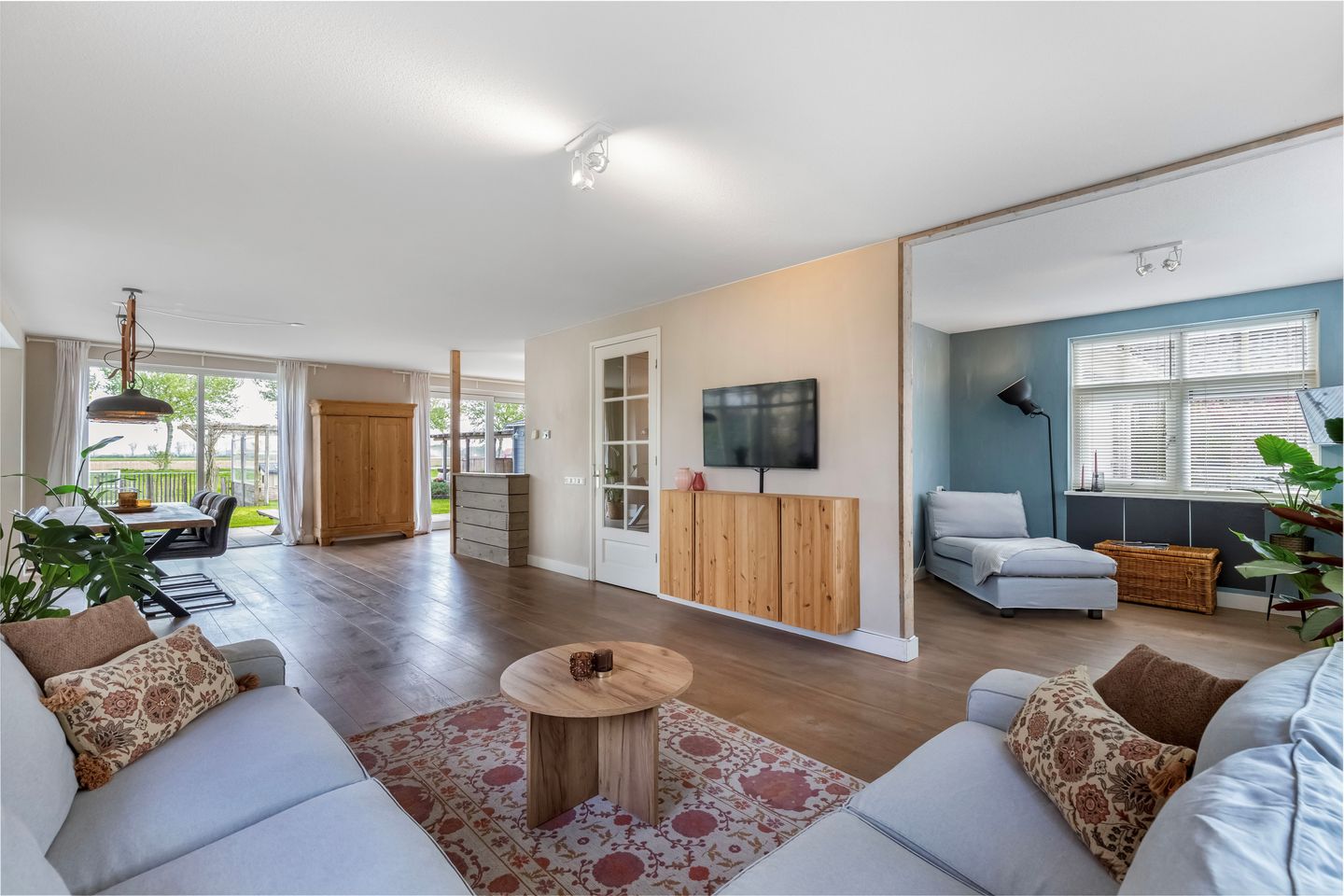 Photo 20 of John Daltonhage 8