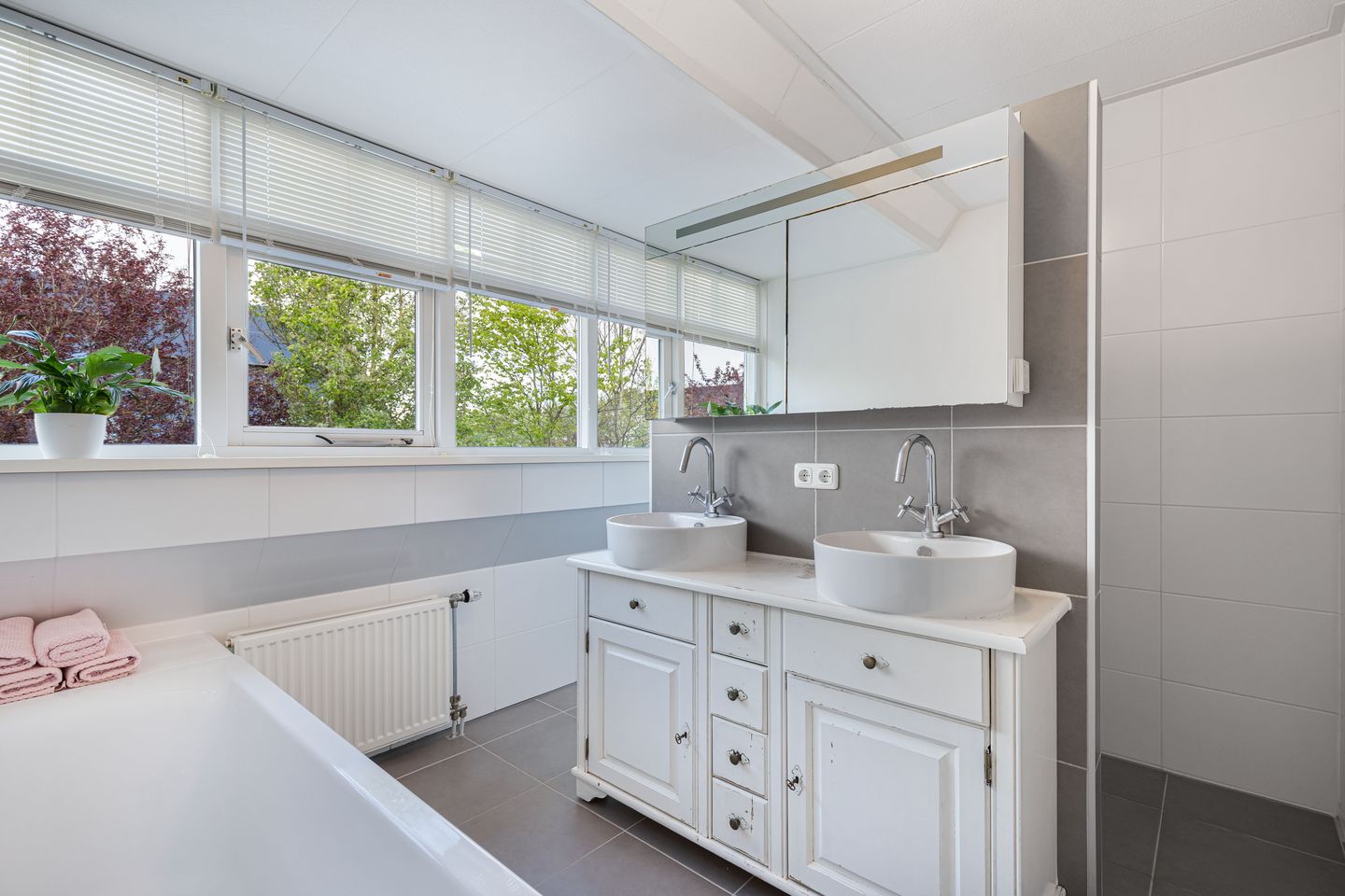 Photo 49 of John Daltonhage 8