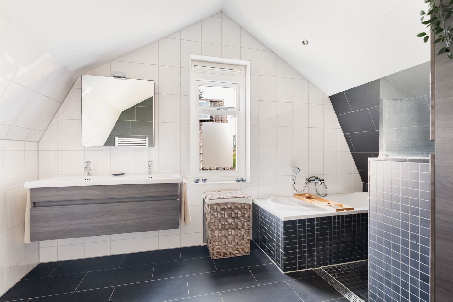 Characteristic Detached Home with Rural Views in Haastrecht — 19