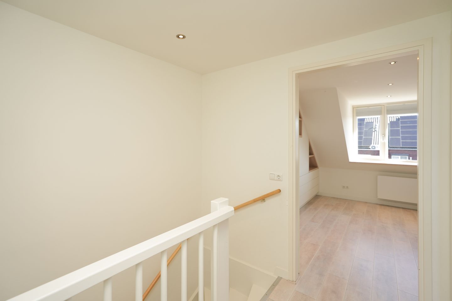 Modern terraced house with 5 bedrooms in Lent — 25