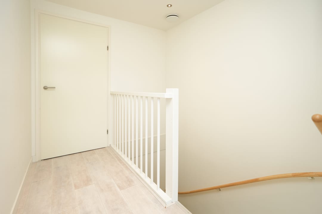Modern terraced house with 5 bedrooms in Lent — 23