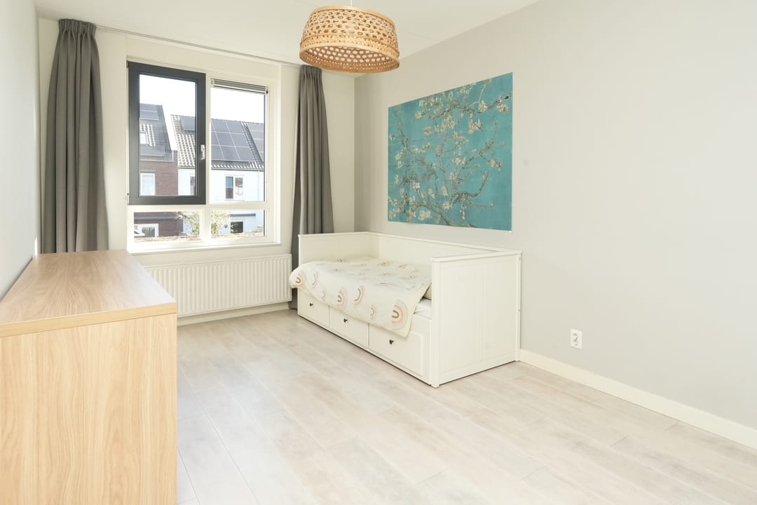 Modern terraced house with 5 bedrooms in Lent — 17