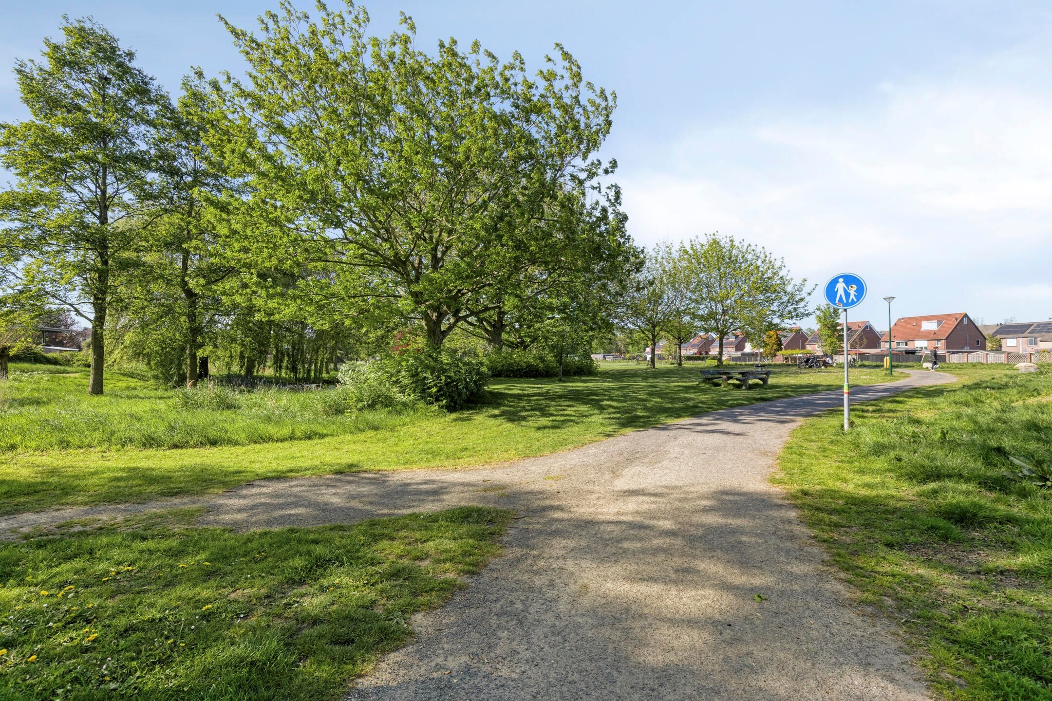 Photo 45 of Groenling 10