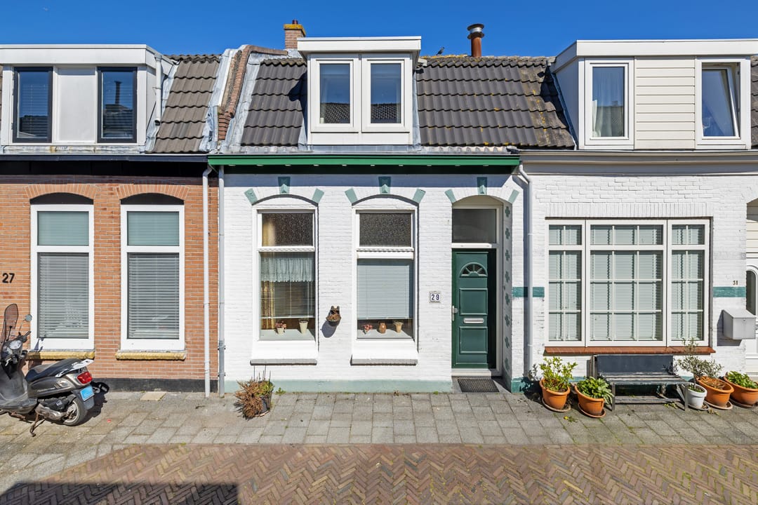 Foto 1 van De Ruijterstraat 29