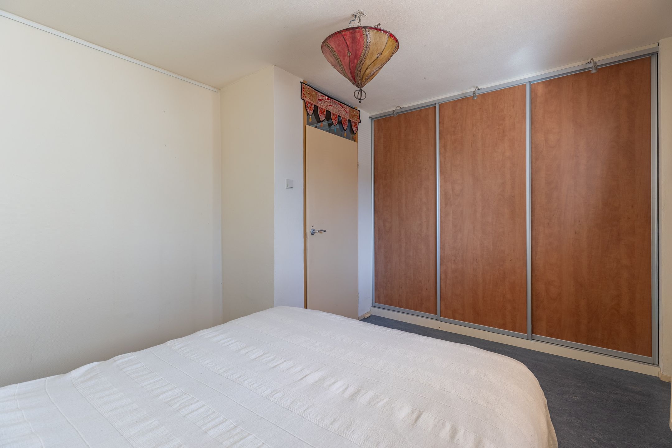 Spacious Family Home with Great Potential in Quiet Alkmaar Location — 24