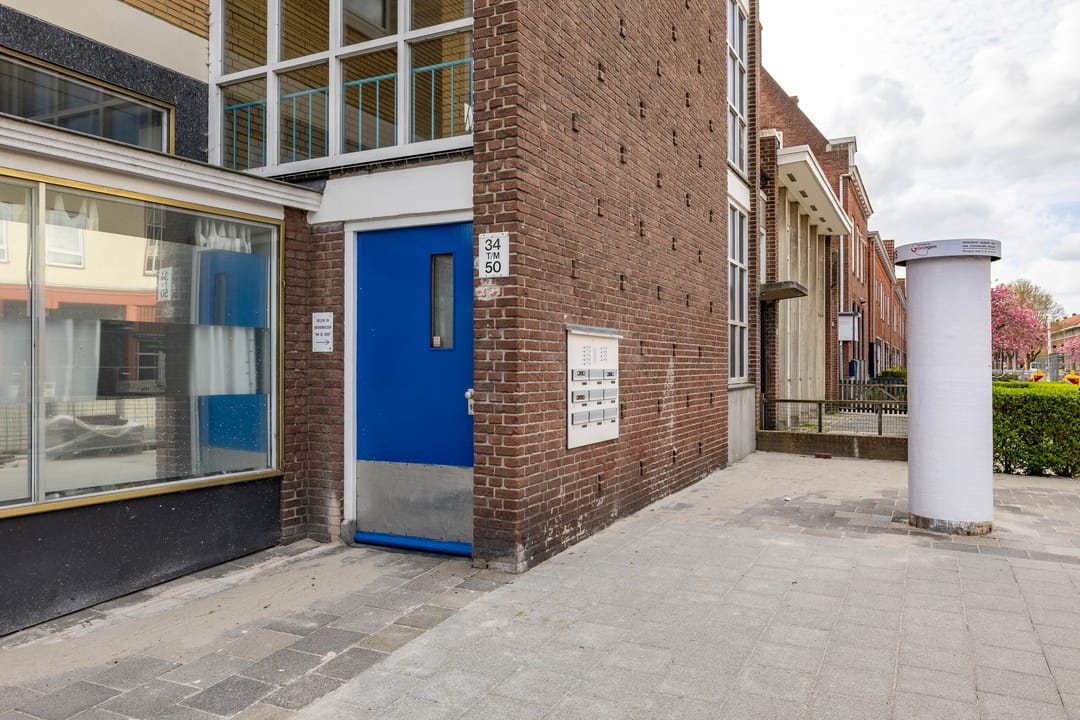 Photo 8 of Floresplein 36