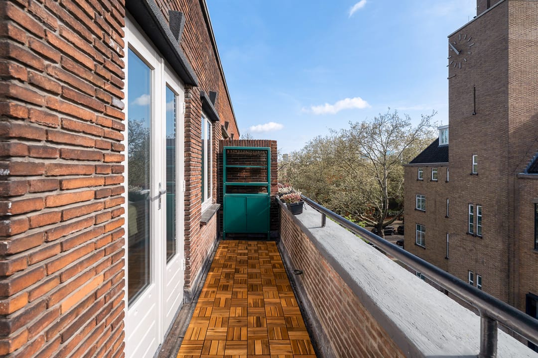 Photo 31 of Breitnerstraat 81-C