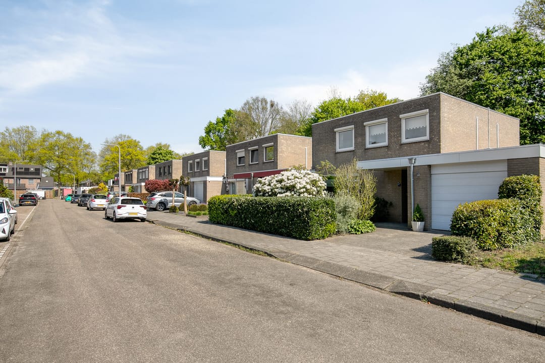 Photo 41 of Professor Oudstraat 14