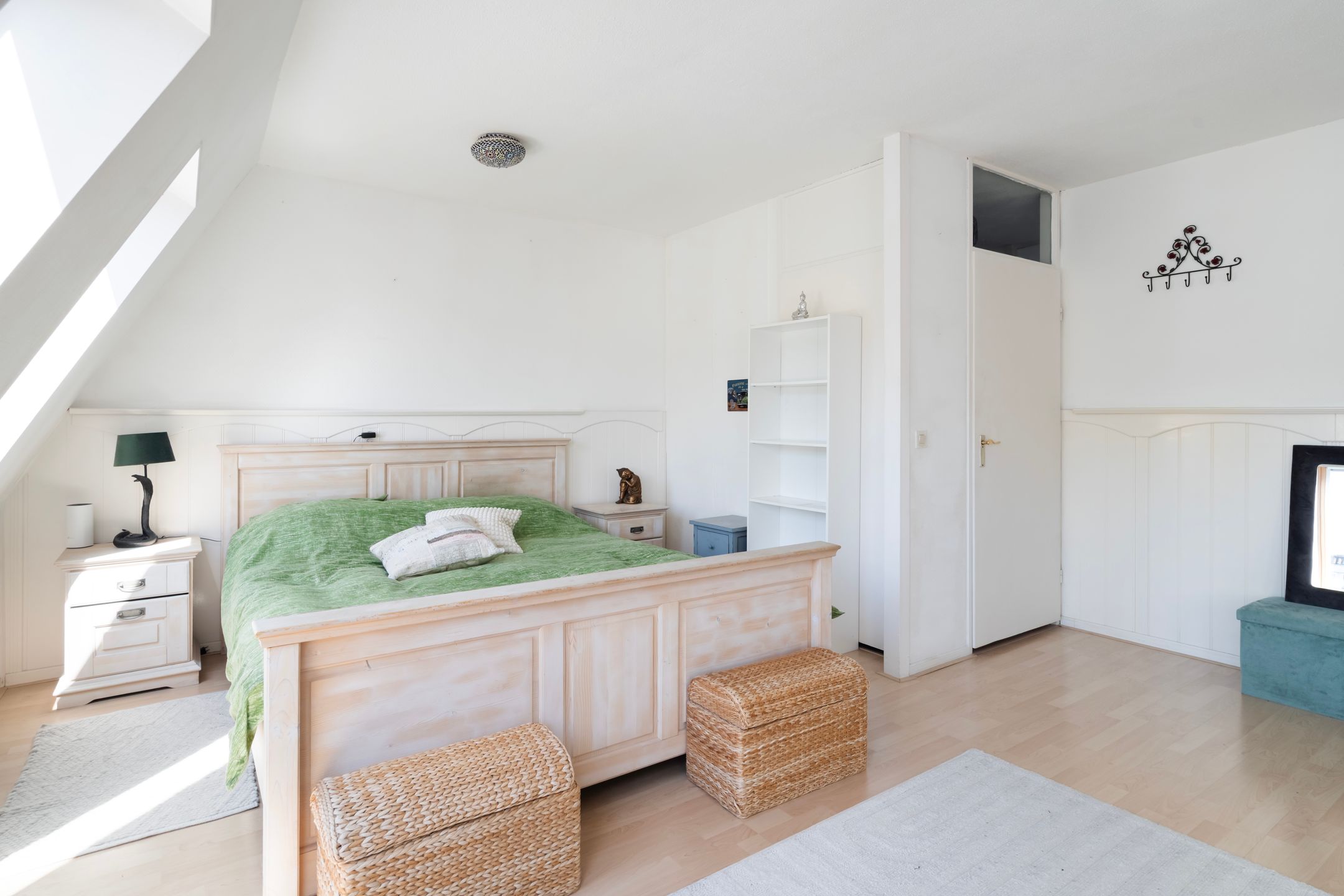 Foto 36 van Adriaan Roland Holststraat 25